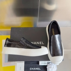 Chanel Low Shoes